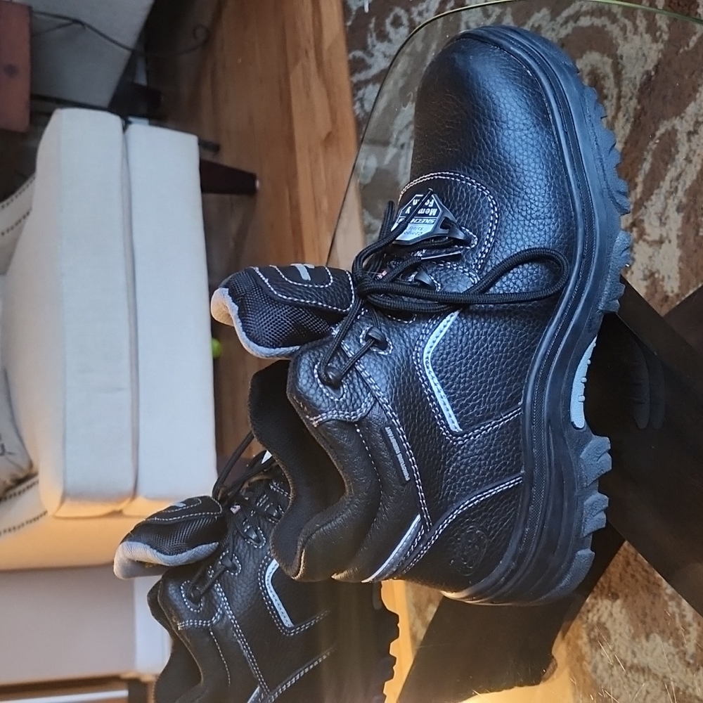 Skechers work boots